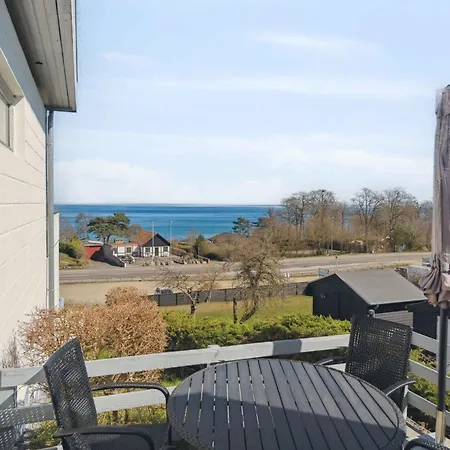 Lovely Summer House In Allinge-sandvig Apartmán Sandkås