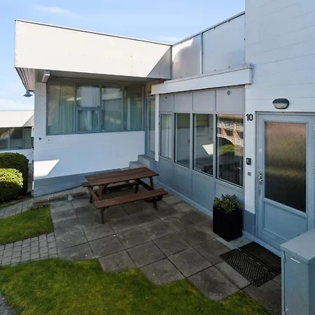 Lovely Summer House In Allinge-sandvig Appartamento Sandkås