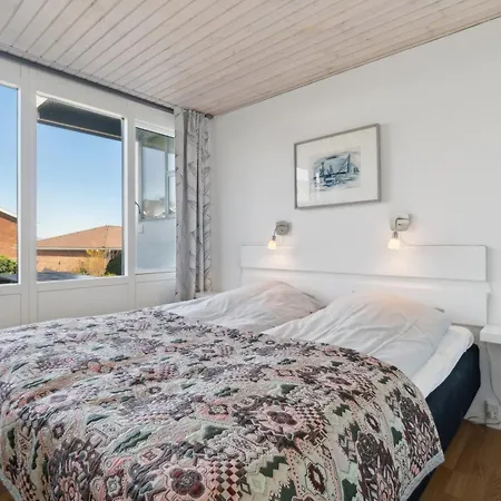 Lovely Summer House In Allinge-sandvig Sandkås